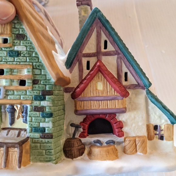 Dickens Village Collectibles Blacksmith Porcelain Lighted House Towne Series - Picture 4 of 15